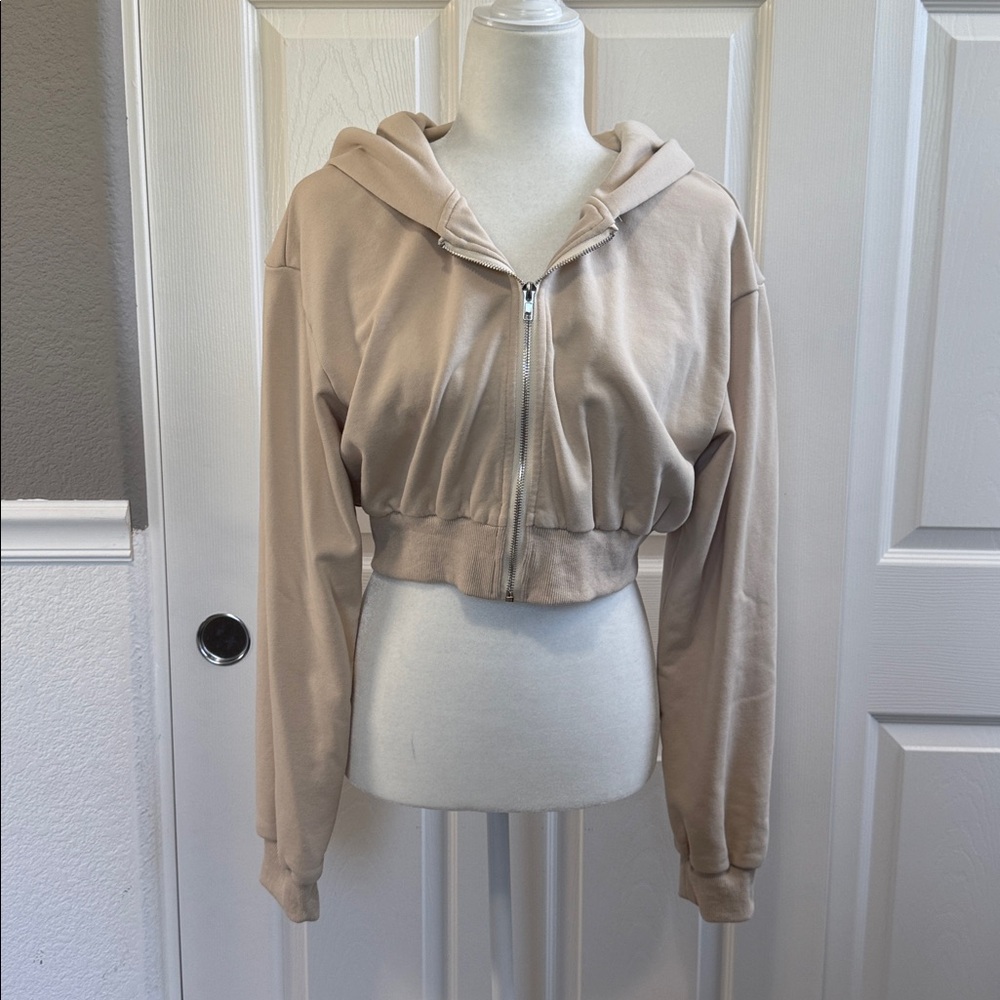 A.peach Cream Women's Cropped Hoodie - Large